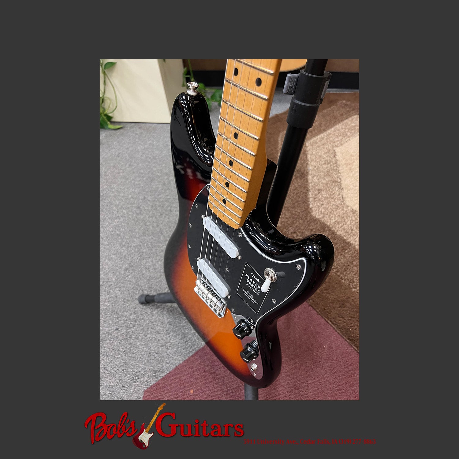 ギター fFender Player II Mustang Fender Player II Mustang - Black with Rosewood Fingerboard