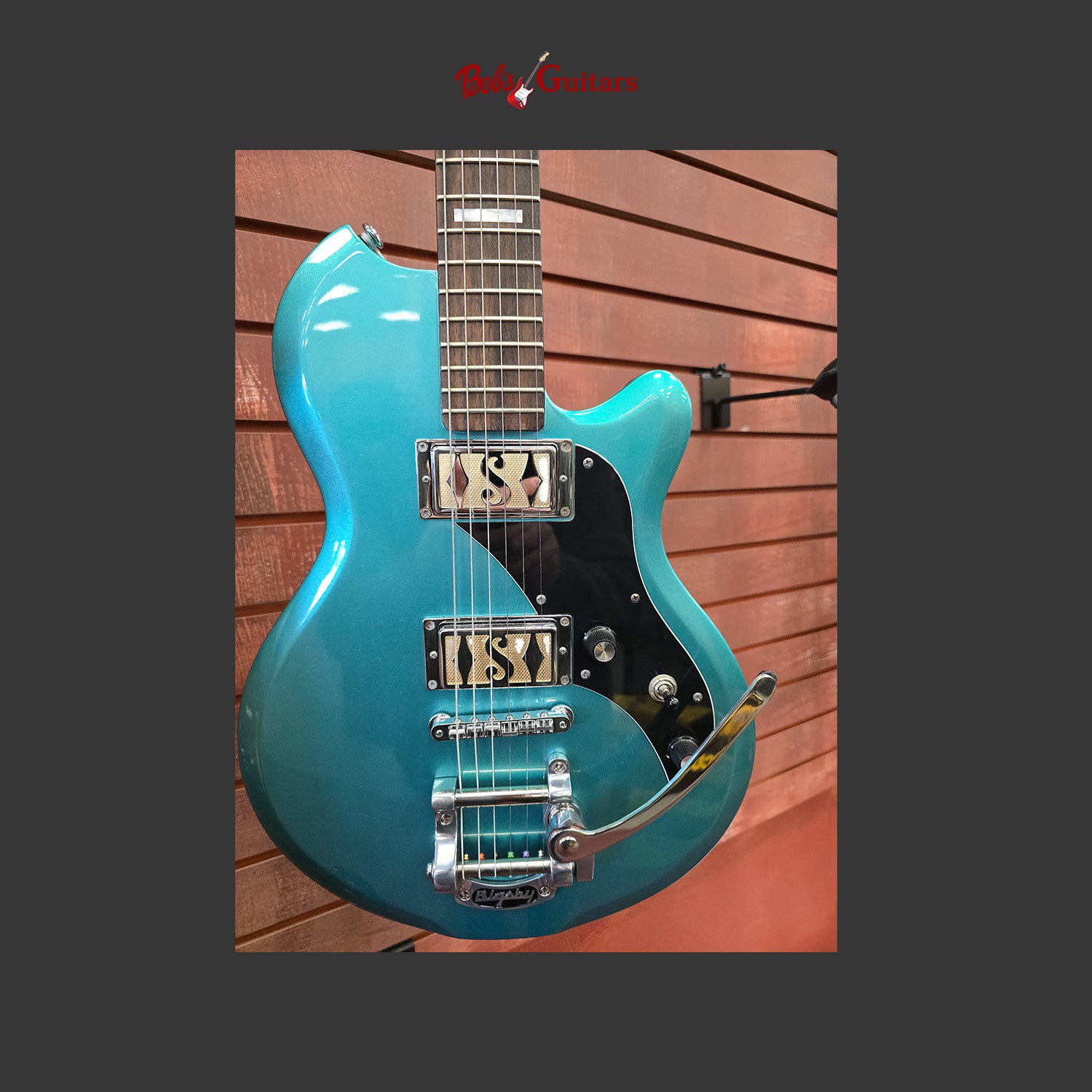 Supro westbury pre owned blue sn iw17060757 bob s guitars 40